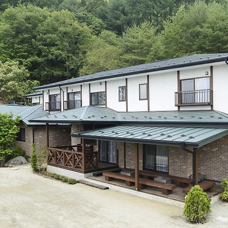Kawaguchiko Country Cottage Ban Fujikawaguchiko Exteriör bild